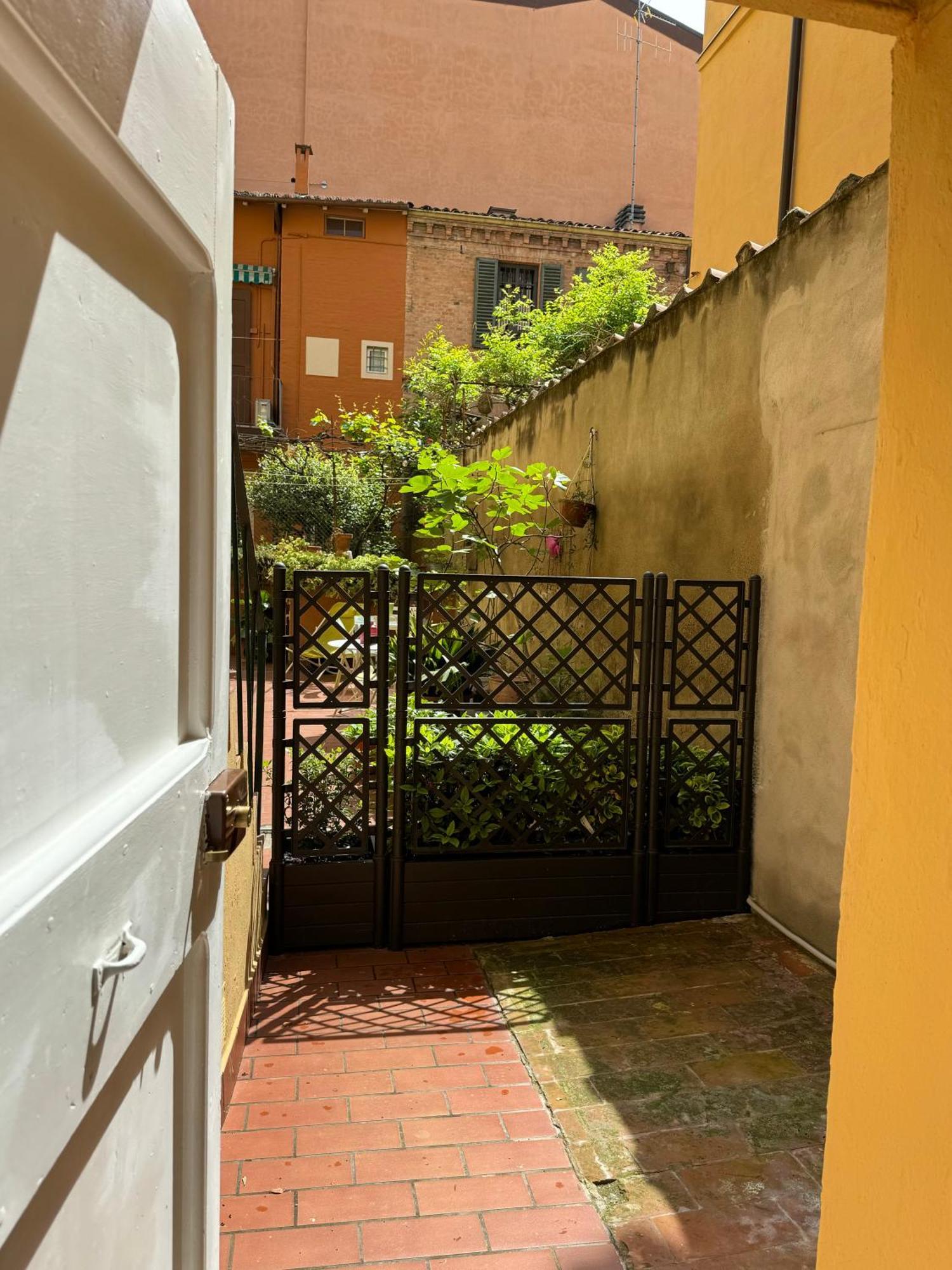 דירות בולוניה La Casina A Porta Castiglione מראה חיצוני תמונה